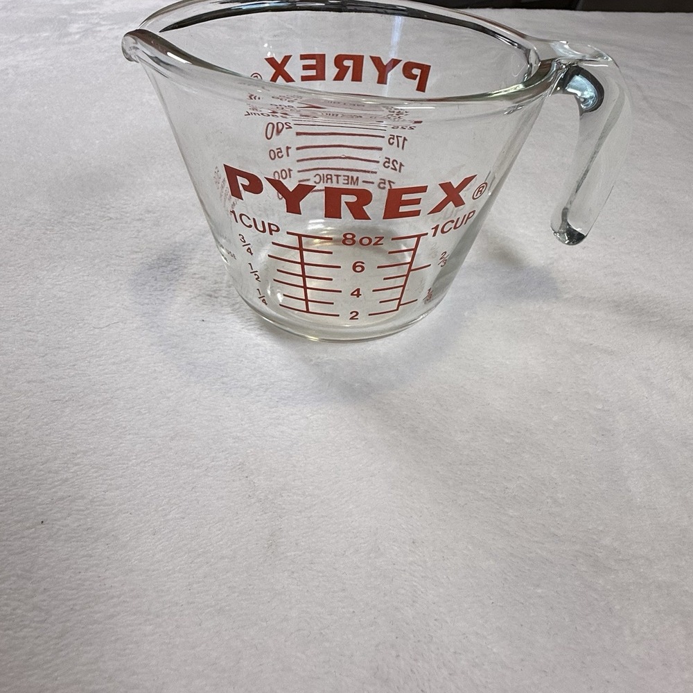 Vintage PYREX 1 Cup 8 oz 250mL Glass Measuring Cup Red Lettering 508